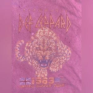 URBAN OUTFITTERS Deaf Leopard oversized graphic tee